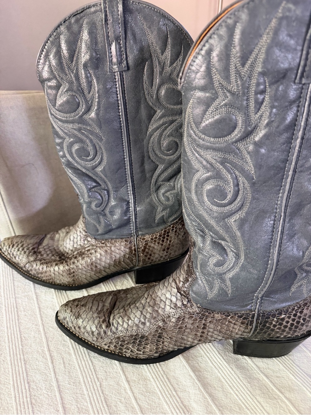 Men’s Exotic Genuine Python Cowboy Boots 11D with Snakeskin 34” belt